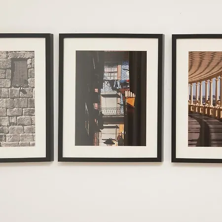 Flattered To Be In Апартаменты Лиссабон