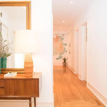 フラッタード トゥ ビー