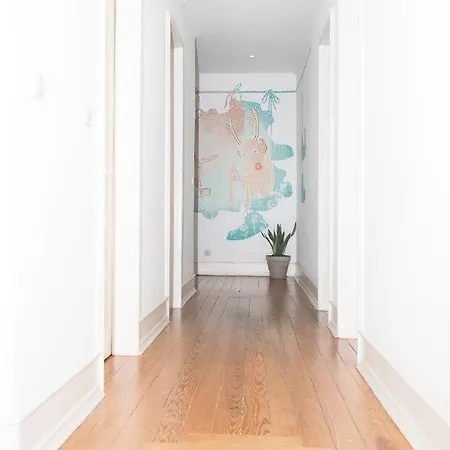 フラッタード トゥ ビー