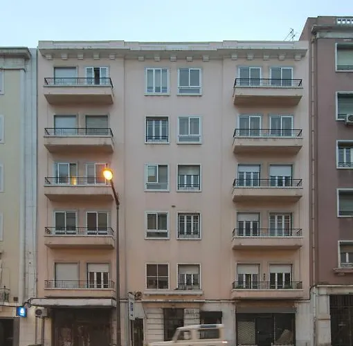 Flattered To Be In Appartement *